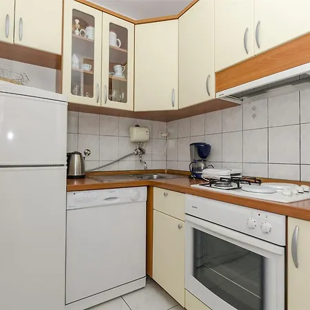Branko Apartment Razanj