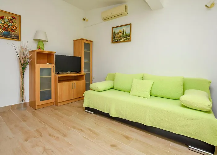 Branko Апартаменты Ражань